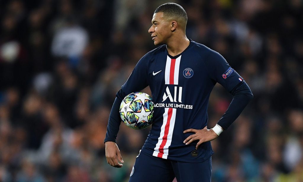 Mbappe dẫn bóng cực tốt